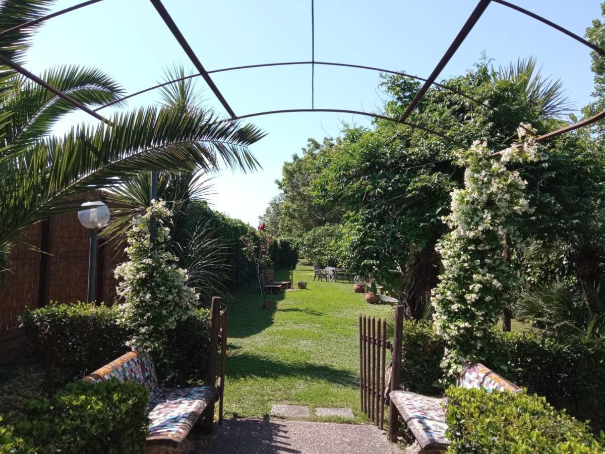 Il Giardino Degli Agrumi กาแซร์ตา ภายนอก รูปภาพ