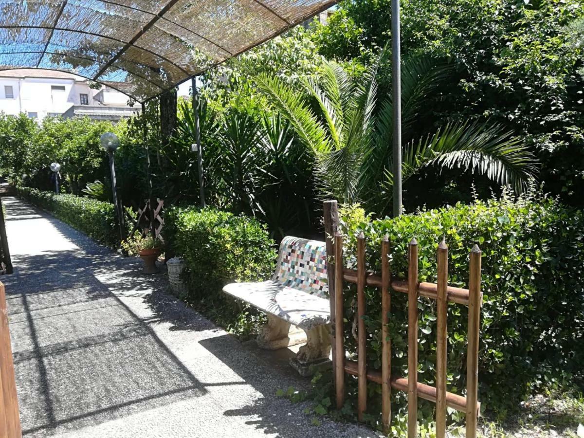Il Giardino Degli Agrumi กาแซร์ตา ภายนอก รูปภาพ